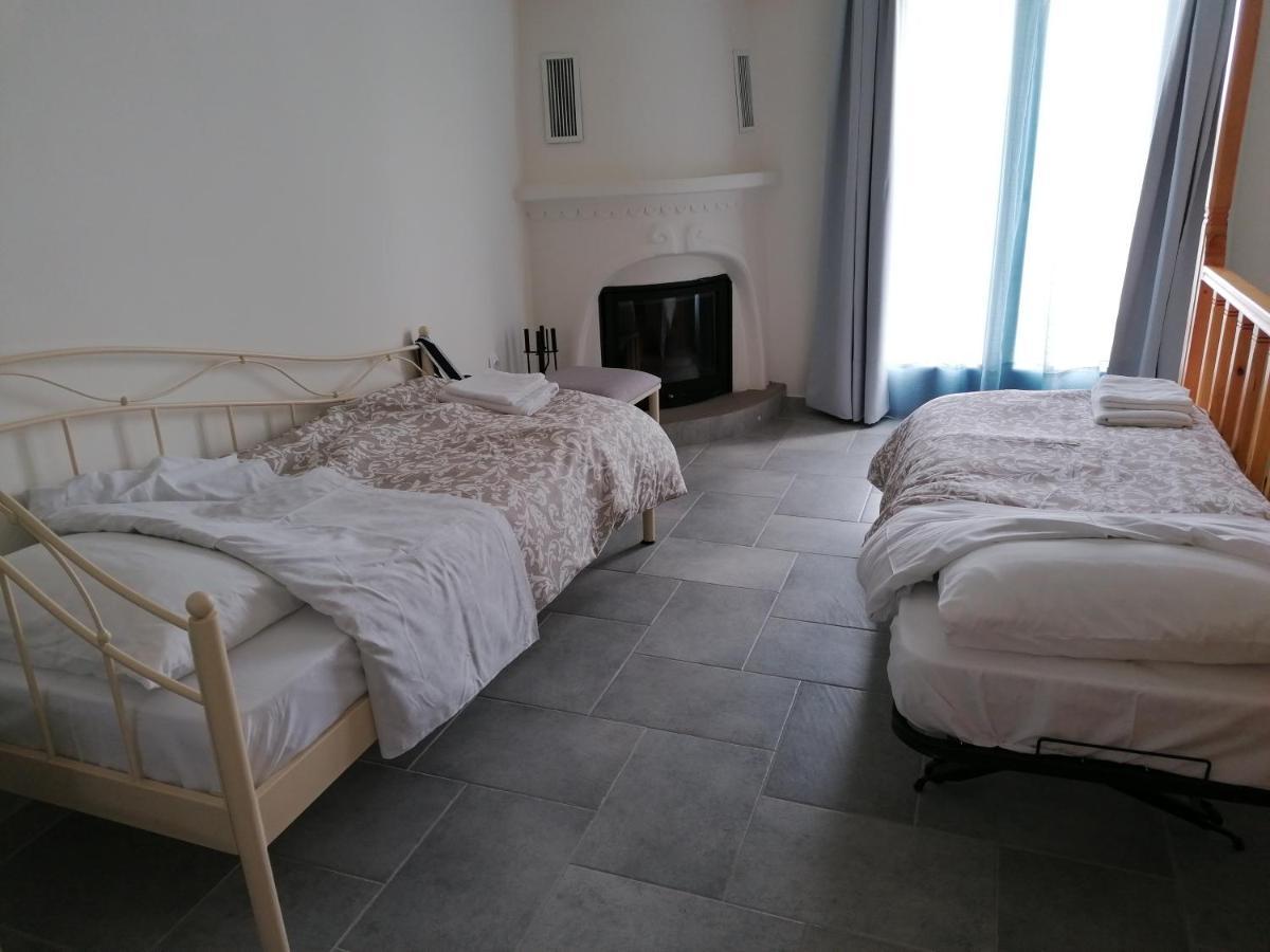 Amphitrite Apartments Скірос Екстер'єр фото