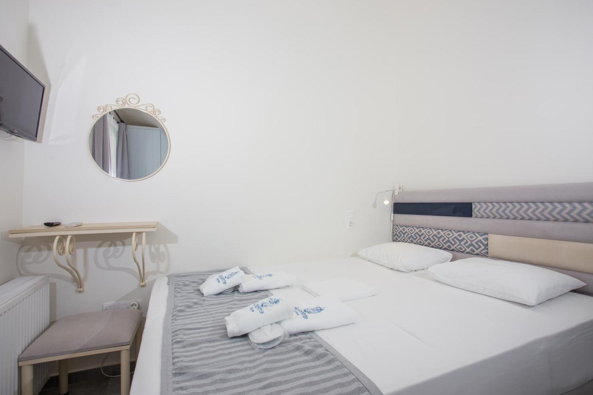 Amphitrite Apartments Скірос Екстер'єр фото