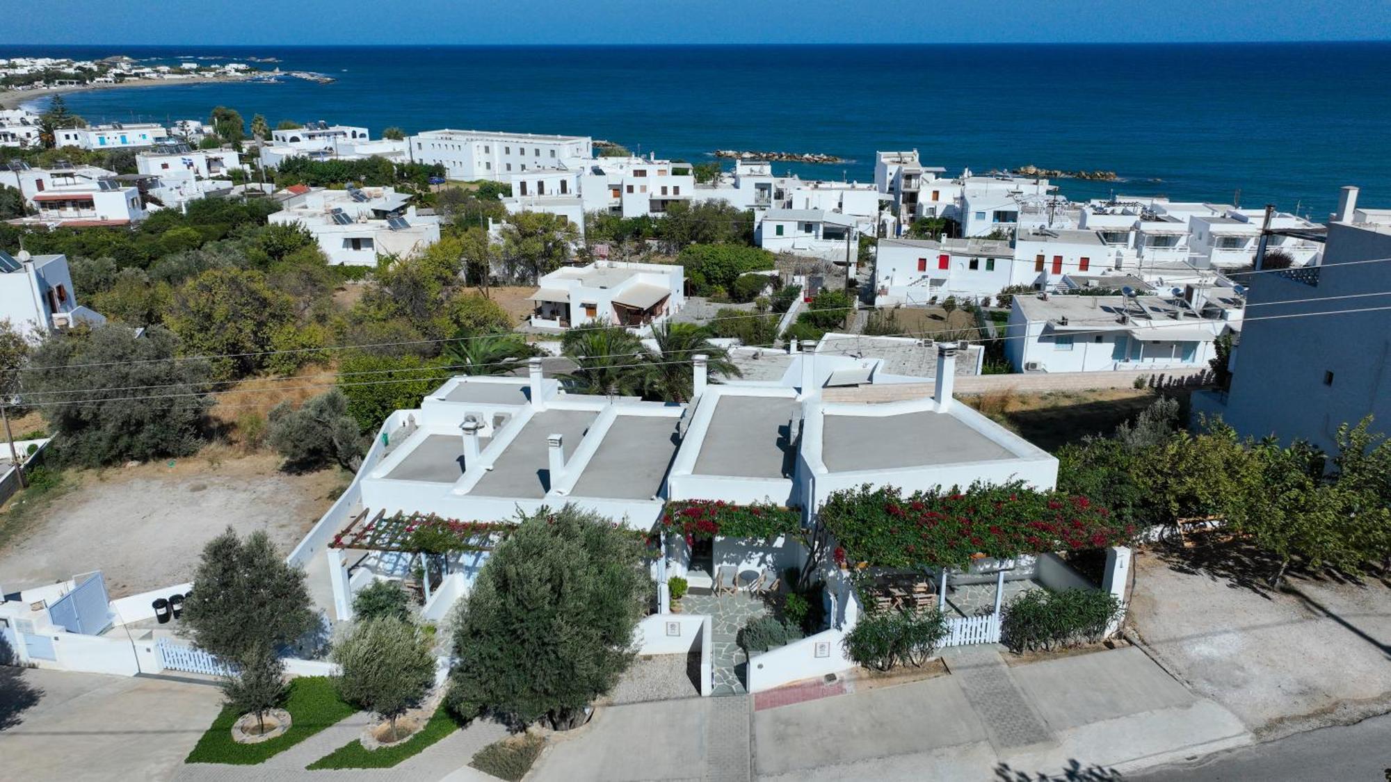 Amphitrite Apartments Скірос Екстер'єр фото